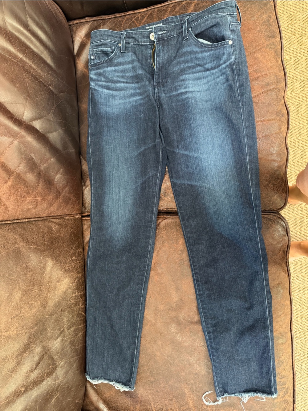AG Adriano Goldschmied Stevie Ankle Slim Straight Jeans in Dark Blue size 28 f